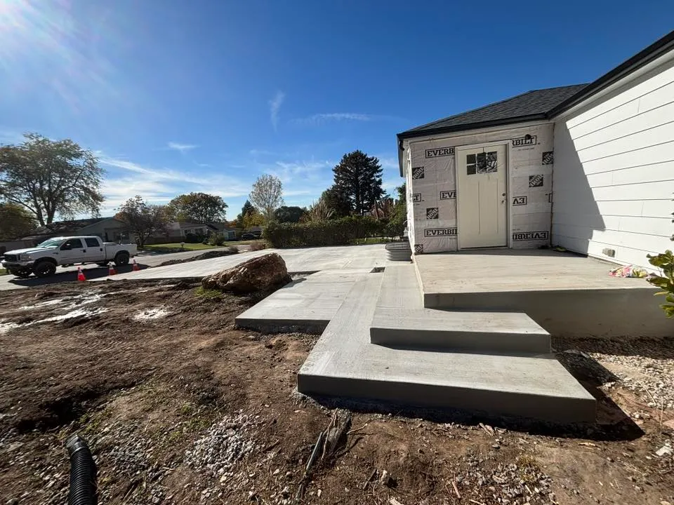 Patio with Concrete Steps